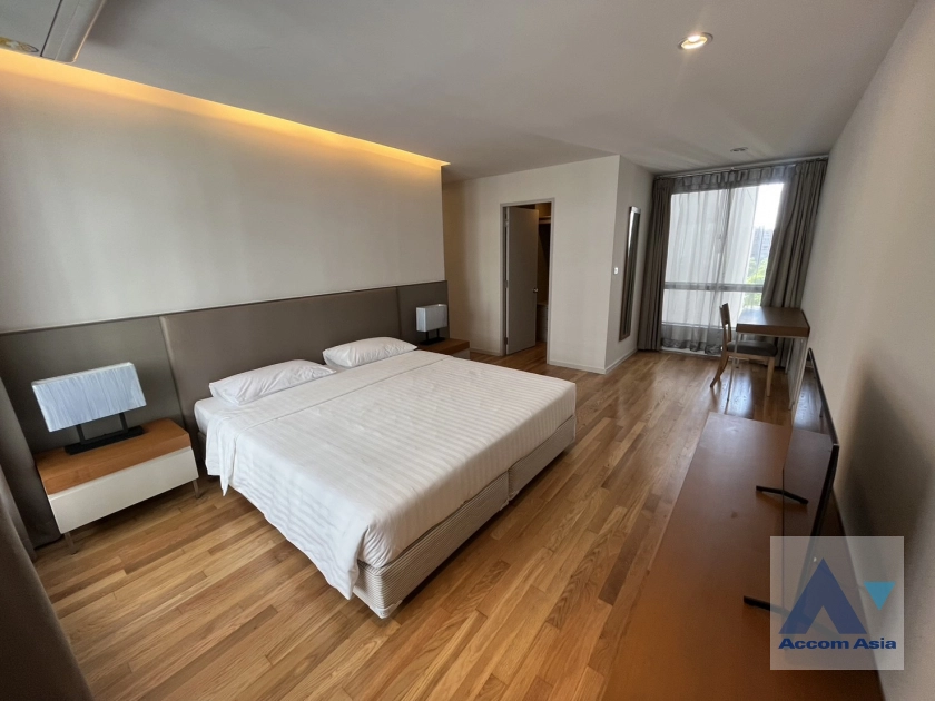 11  4 br Apartment for rent and sale in Sathorn ,Bangkok BRT Thanon Chan at Family-Friendly Serviced Apartment with Big Green Spaces AA39817