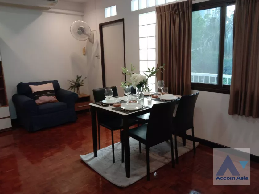 Fully Furnished, Pet friendly |  1 Bedroom  Apartment For Rent in Sukhumvit, Bangkok  near MRT Phetchaburi (AA39821)