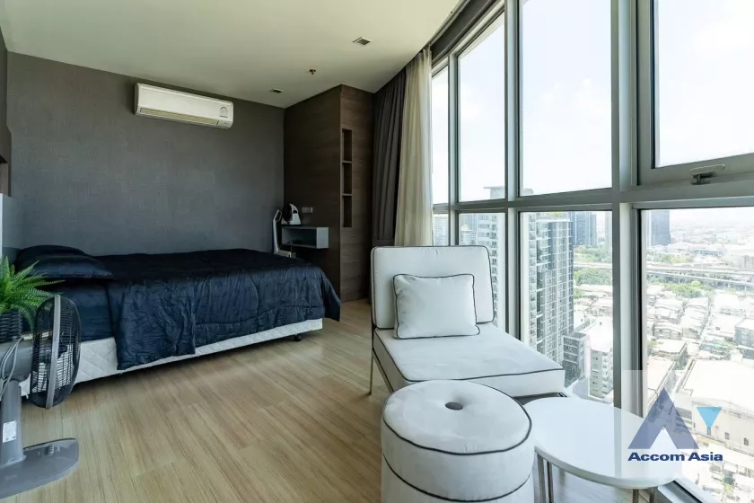 5  1 br Condominium For Rent in Sukhumvit ,Bangkok BTS Phra khanong at Sky Walk AA39822