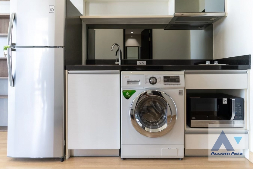 unit 1 Bedroom  Condominium For Rent in Sukhumvit, Bangkok  near BTS Phra khanong (AA39822)