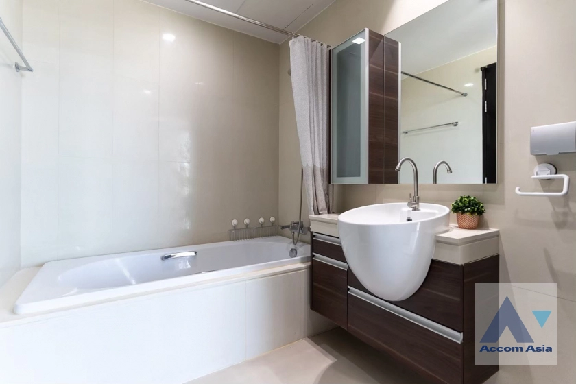 10  1 br Condominium For Rent in Sukhumvit ,Bangkok BTS Phra khanong at Sky Walk Condominium AA39822