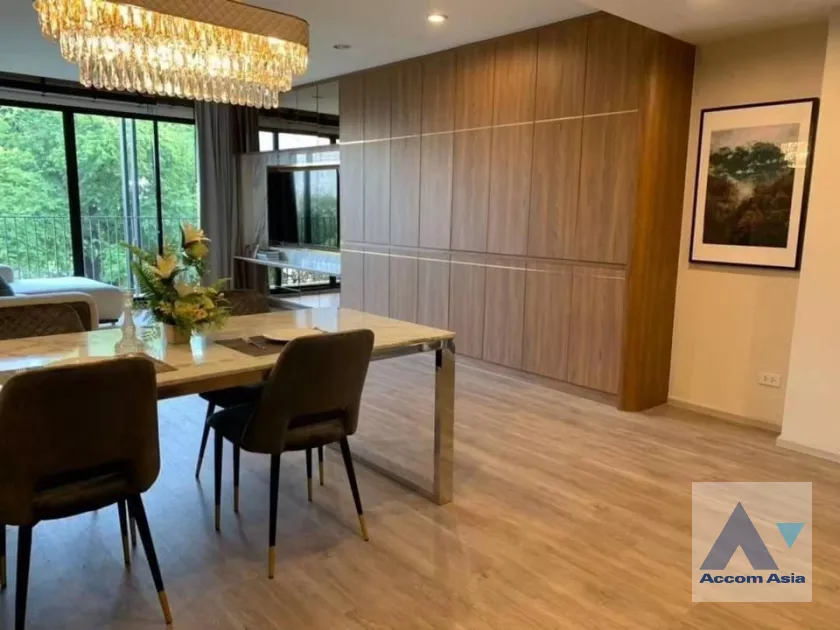 unit 2 Bedrooms  Condominium For Rent & Sale in Ploenchit, Bangkok  near BTS Ploenchit (AA39823)