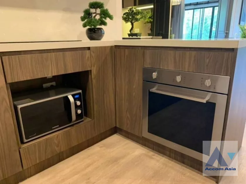 unit 2 Bedrooms  Condominium For Rent & Sale in Ploenchit, Bangkok  near BTS Ploenchit (AA39823)