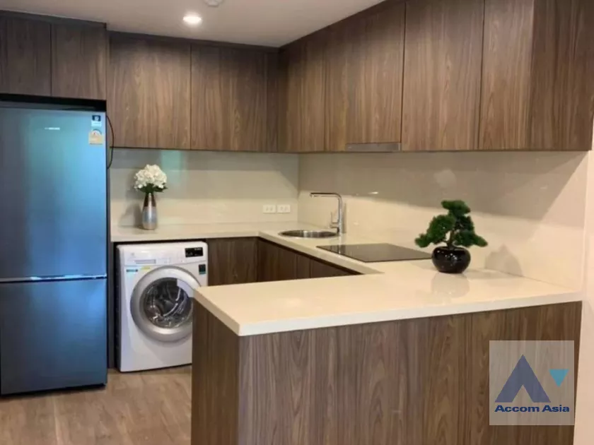 unit 2 Bedrooms  Condominium For Rent & Sale in Ploenchit, Bangkok  near BTS Ploenchit (AA39823)