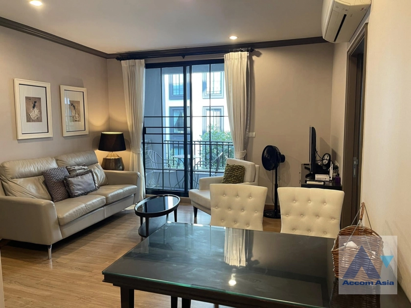 unit 2 Bedrooms  Condominium For Rent & Sale in Ploenchit, Bangkok  near BTS National Stadium (AA39825)