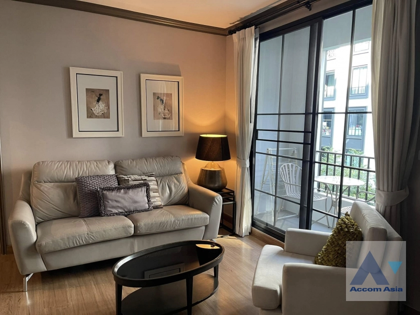 unit 2 Bedrooms  Condominium For Rent & Sale in Ploenchit, Bangkok  near BTS National Stadium (AA39825)