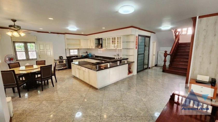 4  5 br House for rent and sale in Lat Phrao ,Bangkok  AA39826