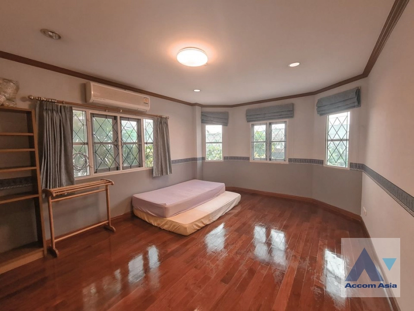 7  5 br House for rent and sale in Lat Phrao ,Bangkok  AA39826