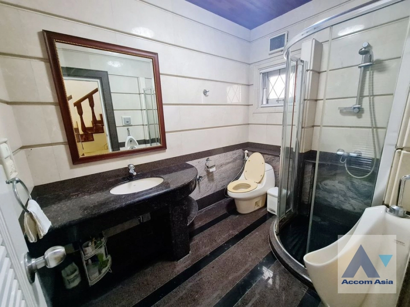 14  5 br House for rent and sale in Lat Phrao ,Bangkok  AA39826