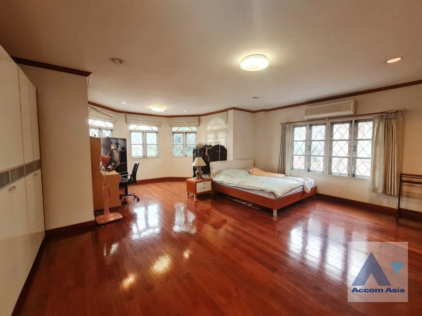 17  5 br House for rent and sale in Lat Phrao ,Bangkok  AA39826