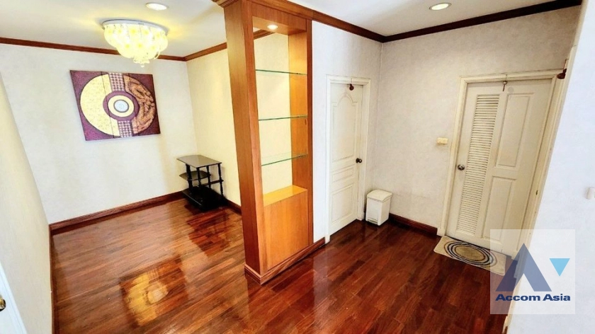 21  5 br House for rent and sale in Lat Phrao ,Bangkok  AA39826