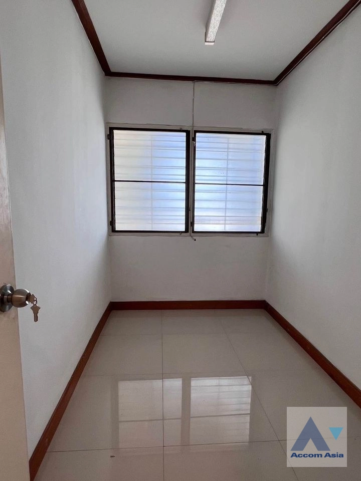 15  4 br Condominium for rent and sale in Sukhumvit ,Bangkok BTS Phrom Phong at Mano Tower AA39829