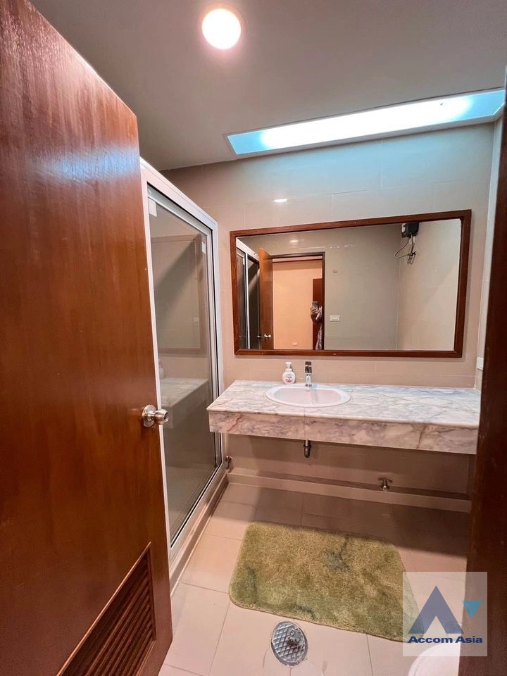 17  4 br Condominium for rent and sale in Sukhumvit ,Bangkok BTS Phrom Phong at Mano Tower AA39829