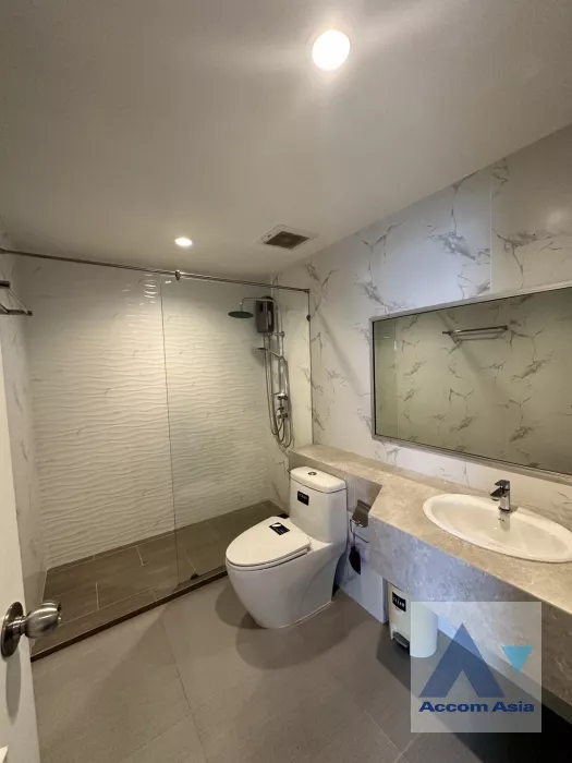 10  3 br Townhouse for rent and sale in Sukhumvit ,Bangkok BTS Asok - MRT Sukhumvit at Kiarti Thanee City AA39844