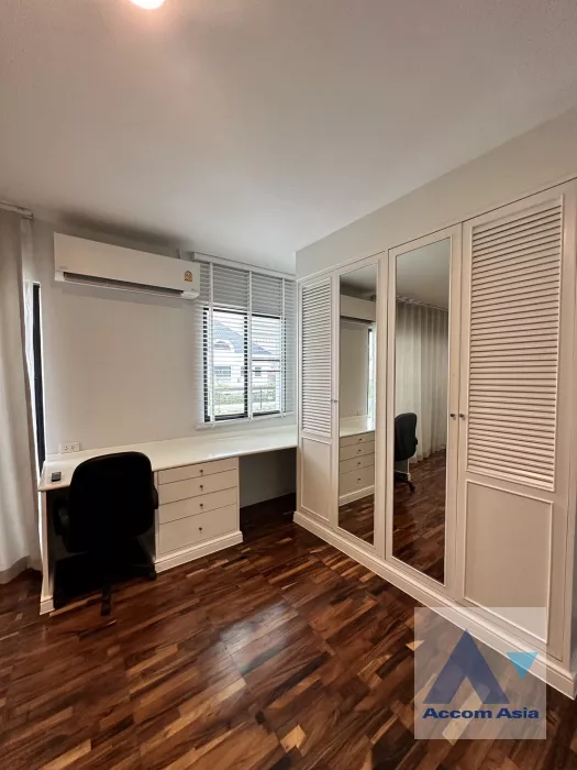 12  3 br Townhouse for rent and sale in Sukhumvit ,Bangkok BTS Asok - MRT Sukhumvit at Kiarti Thanee City AA39844
