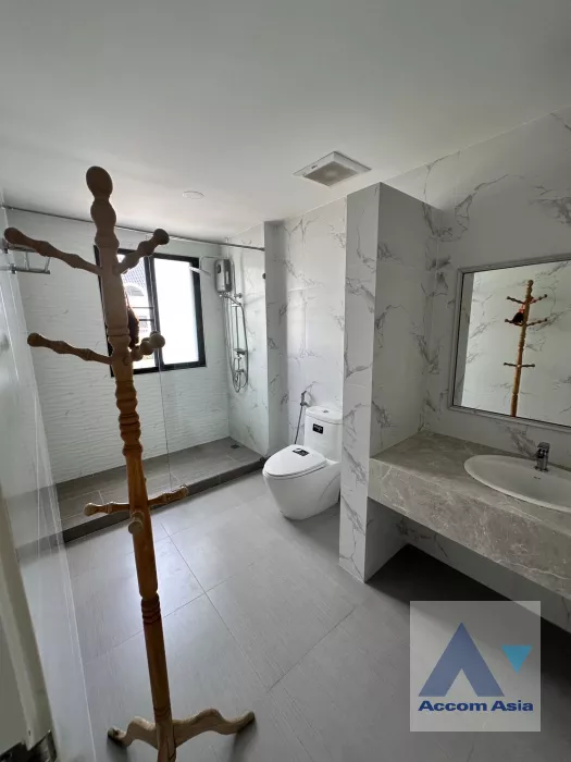 14  3 br Townhouse for rent and sale in Sukhumvit ,Bangkok BTS Asok - MRT Sukhumvit at Kiarti Thanee City AA39844