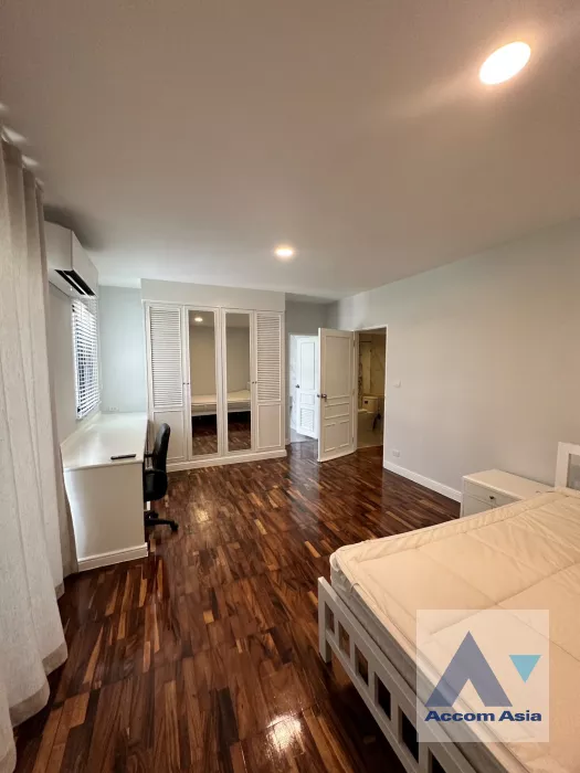 13  3 br Townhouse for rent and sale in Sukhumvit ,Bangkok BTS Asok - MRT Sukhumvit at Kiarti Thanee City AA39844