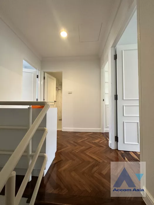 15  3 br Townhouse for rent and sale in Sukhumvit ,Bangkok BTS Asok - MRT Sukhumvit at Kiarti Thanee City AA39844