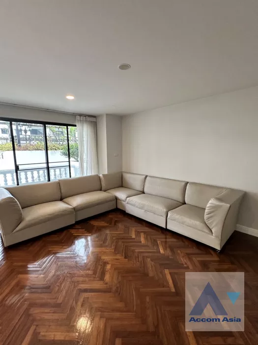 4  3 br Townhouse for rent and sale in Sukhumvit ,Bangkok BTS Asok - MRT Sukhumvit at Kiarti Thanee City AA39844