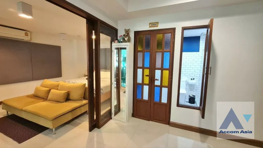 11  3 br Condominium For Sale in Ratchadaphisek ,Bangkok MRT Phetchaburi at Brighton Place AA39846