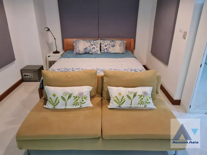 13  3 br Condominium For Sale in Ratchadaphisek ,Bangkok MRT Phetchaburi at Brighton Place AA39846