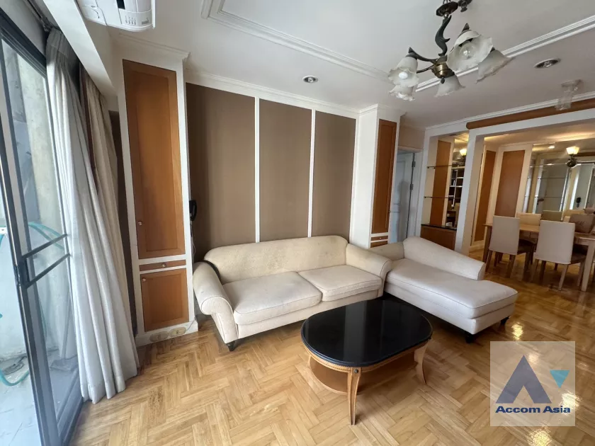 unit 3 Bedrooms  Condominium For Rent in Sukhumvit, Bangkok  near BTS Thong Lo (AA39856)