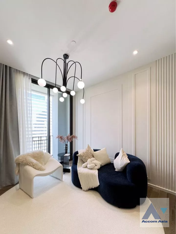  MUNIQ Langsuan Condominium  1 Bedroom for Rent BTS Ploenchit in Ploenchit Bangkok