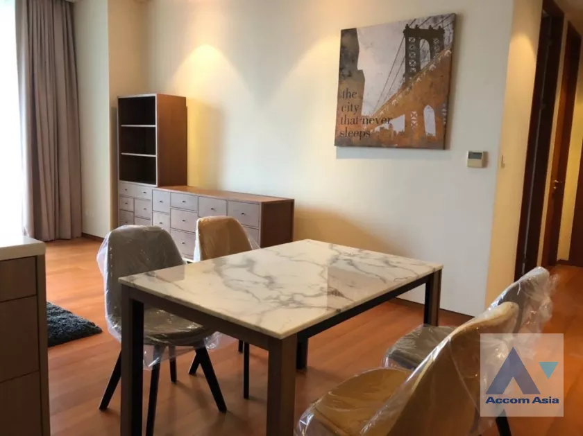 unit 2 Bedrooms  Condominium For Rent in Sathorn, Bangkok  near BTS Chong Nonsi - MRT Lumphini (AA39858)