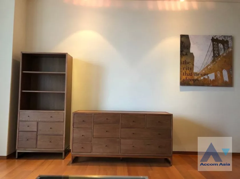 unit 2 Bedrooms  Condominium For Rent in Sathorn, Bangkok  near BTS Chong Nonsi - MRT Lumphini (AA39858)