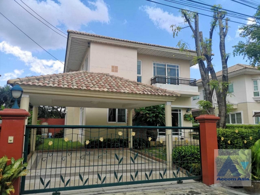  Supalai Suanluang House  4 Bedroom for Rent   in Pattanakarn Bangkok