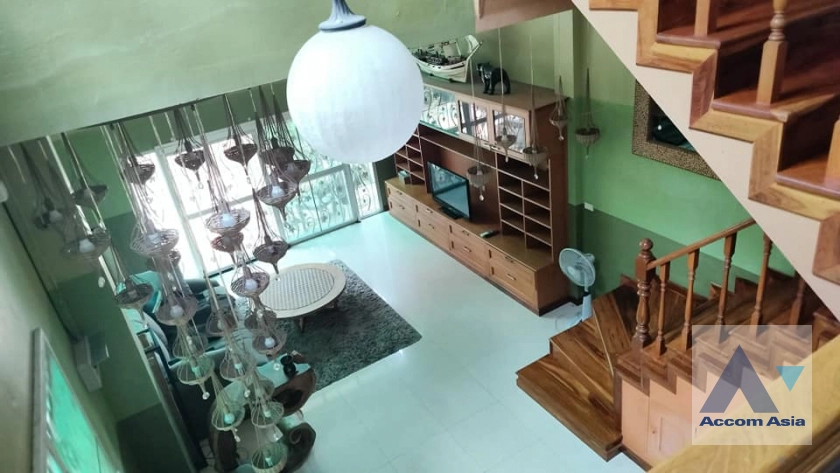 10  3 br Townhouse for rent and sale in Sukhumvit ,Bangkok BTS Punnawithi AA39864