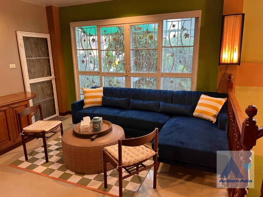 8  3 br Townhouse for rent and sale in Sukhumvit ,Bangkok BTS Punnawithi AA39864