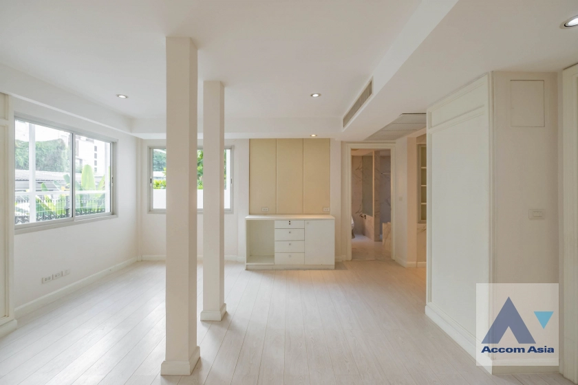16  4 br House For Sale in Sukhumvit ,Bangkok BTS Asok AA39878