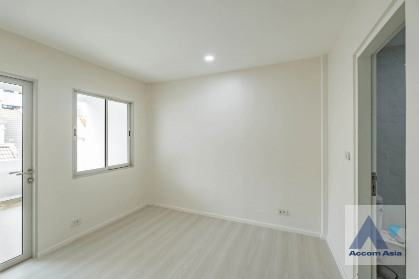 37  4 br House For Sale in Sukhumvit ,Bangkok BTS Asok AA39878