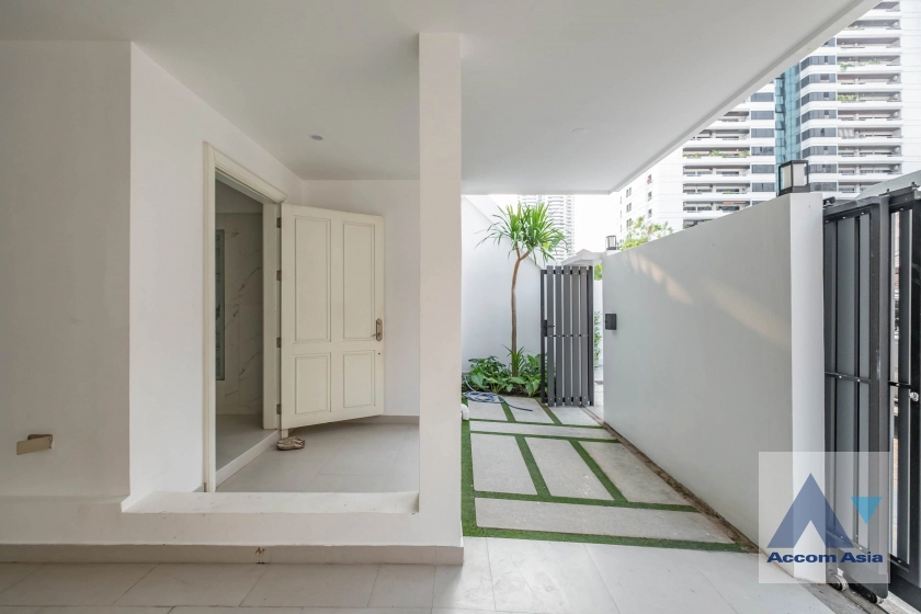 5  4 br House For Sale in Sukhumvit ,Bangkok BTS Asok AA39878