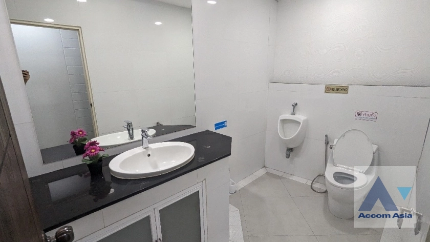 8  House for rent and sale in Lat Phrao ,Bangkok  AA39906