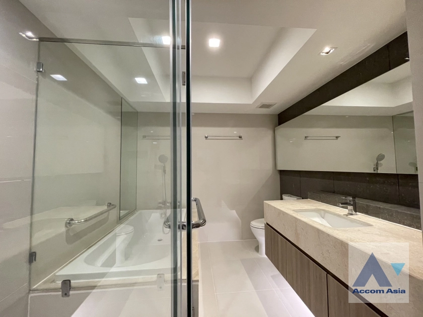 11  3 br Apartment For Rent in Sukhumvit ,Bangkok BTS Ekkamai at Pet Friendly Residence AA39918