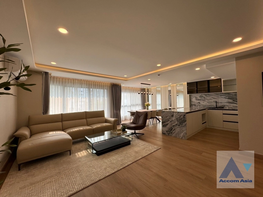 Condominium For Rent & Sale in Ruamrudee, Bangkok Code AA39924