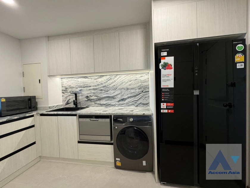 10  3 br Condominium for rent and sale in Ploenchit ,Bangkok BTS Ploenchit at Navin Court AA39924