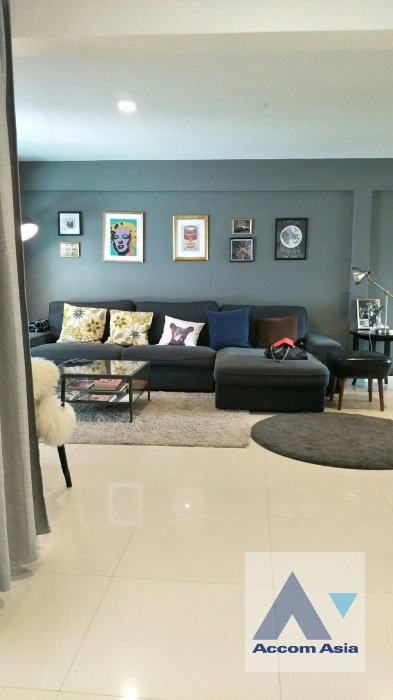 1  3 br Townhouse For Rent in Sukhumvit ,Bangkok BTS Phra khanong AA39926
