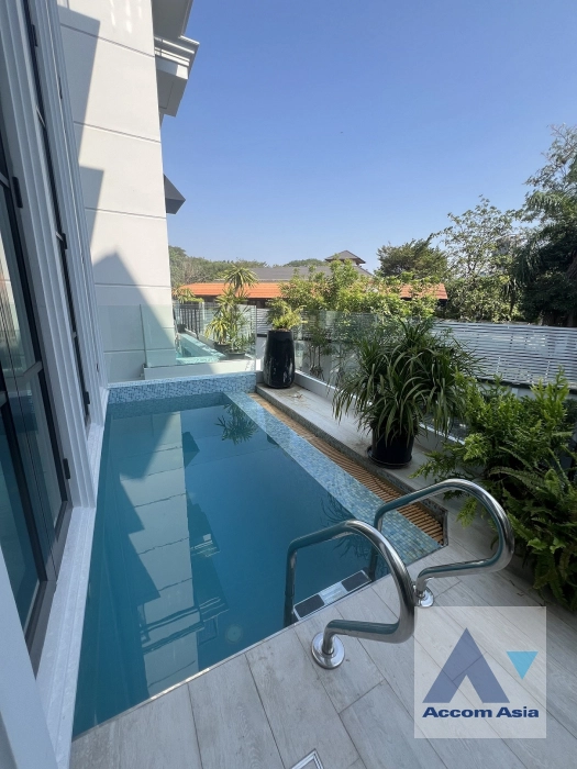 unitHome Office, Private Swimming Pool |  4 Bedrooms  House For Rent & Sale in Sukhumvit, Bangkok  near BTS Ekkamai - BTS Phra khanong (AA39929)