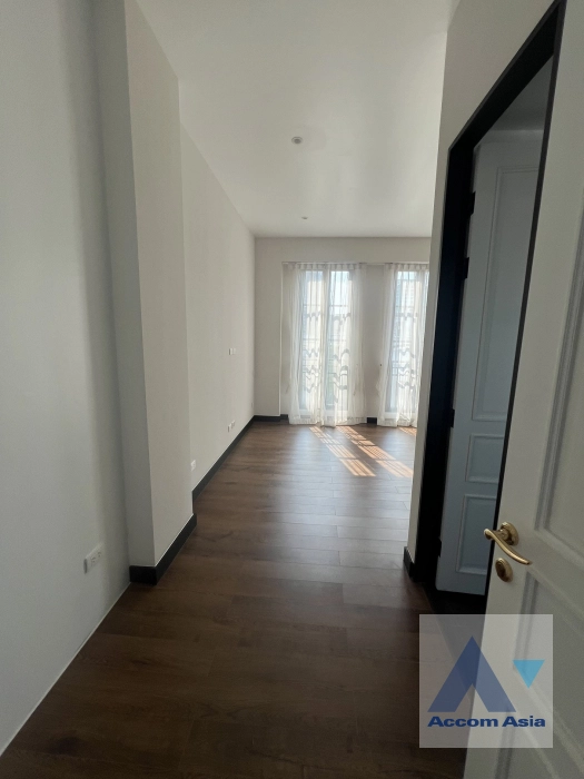 18  4 br House for rent and sale in Sukhumvit ,Bangkok BTS Ekkamai - BTS Phra khanong at House  in compound AA39929