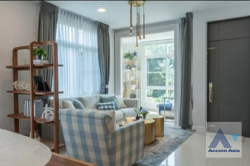 unit 4 Bedrooms  House For Rent & Sale in Samutprakan, Samutprakan  (AA39934)