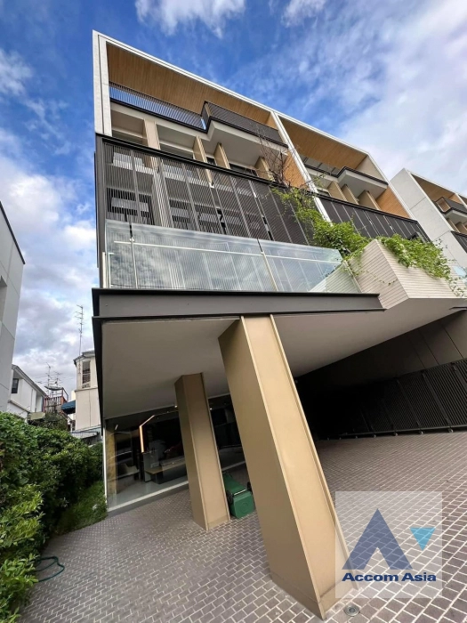 11  House For Rent in Pattanakarn ,Bangkok ARL Hua Mak at The Element Rama 9 AA39935