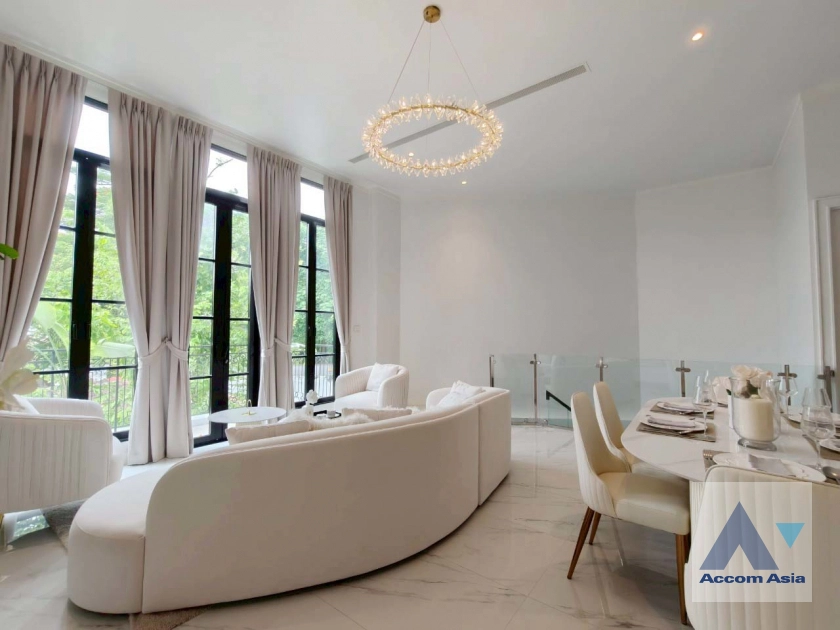 16  5 br House for rent and sale in Sukhumvit ,Bangkok BTS Ekkamai - BTS Phra khanong at House  in compound AA39936