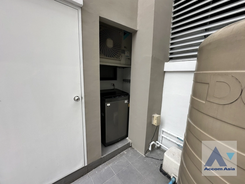 27  3 br House for rent and sale in Sukhumvit ,Bangkok BTS On Nut at Bless Town AA39939