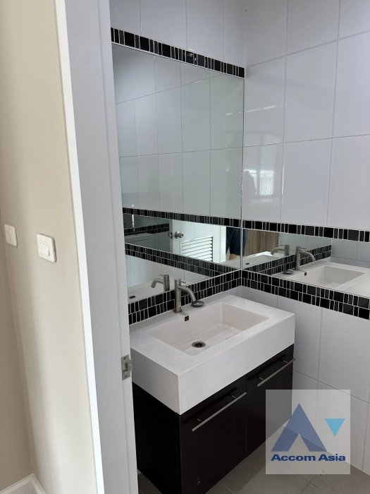 26  3 br House for rent and sale in Sukhumvit ,Bangkok BTS On Nut at Bless Town AA39939