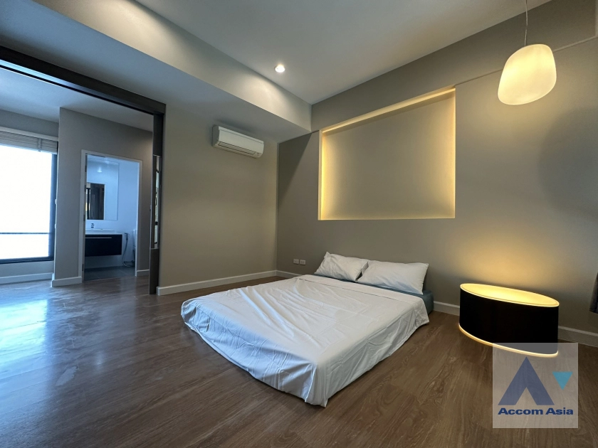 15  3 br House for rent and sale in Sukhumvit ,Bangkok BTS On Nut at Bless Town AA39939