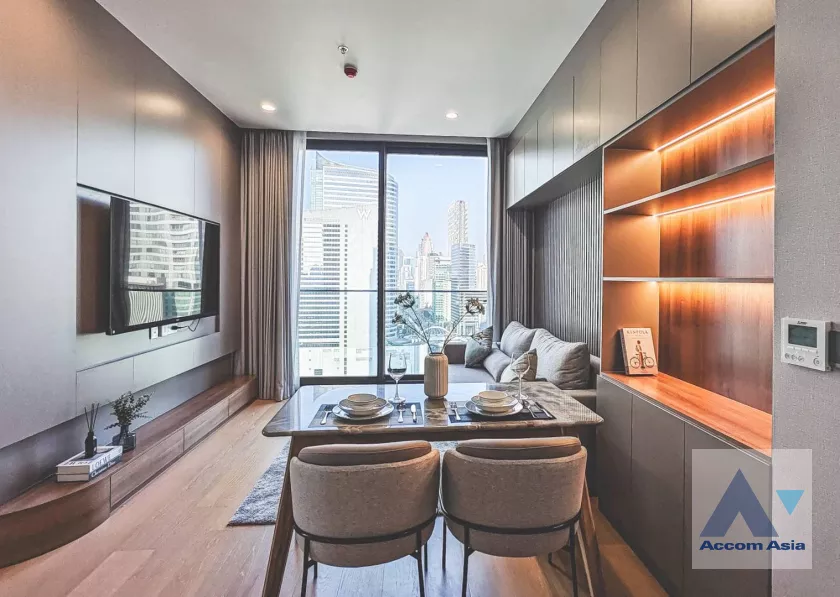 unit 1 Bedroom  Condominium For Rent in Silom, Bangkok  near BTS Chong Nonsi (AA39940)