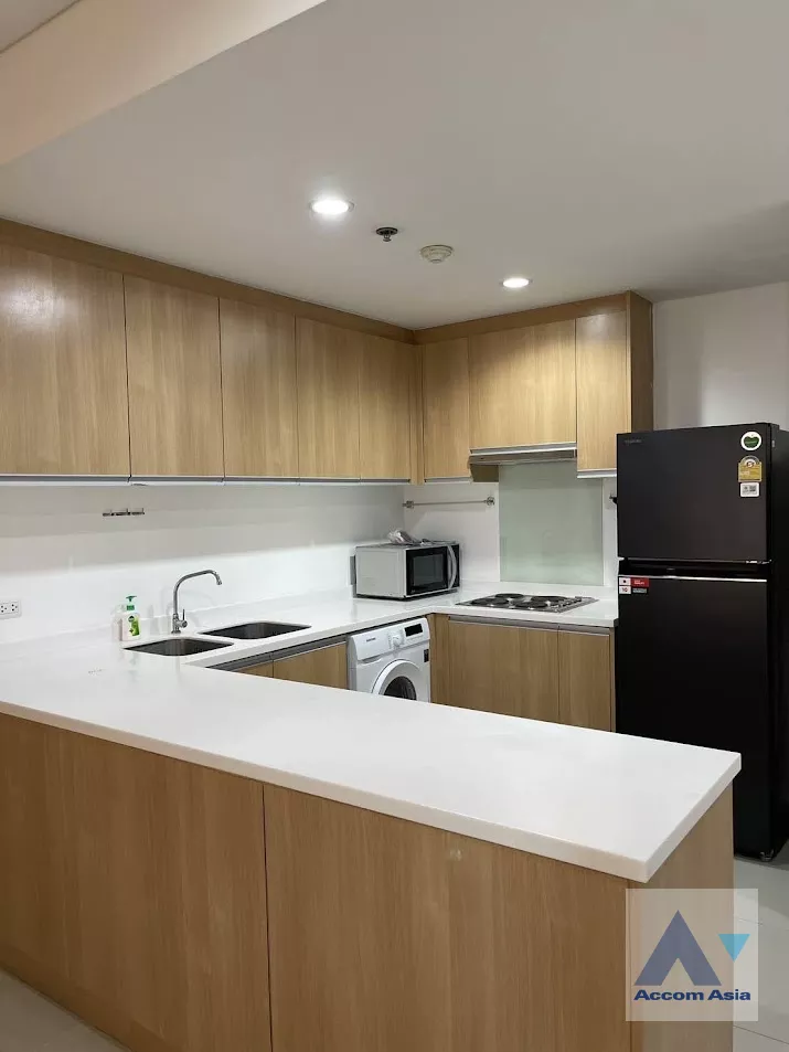  1  2 br Condominium For Rent in Phaholyothin ,Bangkok MRT Phetchaburi - ARL Makkasan at Villa Asoke AA39941